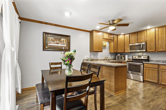 230 White Tail Drive, Sun Prairie, WI 53590