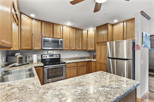 230 White Tail Drive, Sun Prairie, WI 53590