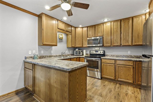 230 White Tail Drive, Sun Prairie, WI 53590