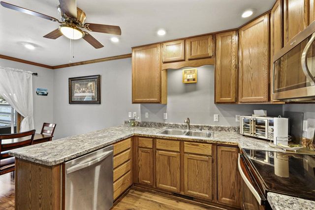 230 White Tail Drive, Sun Prairie, WI 53590