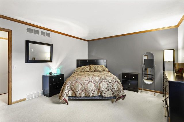 230 White Tail Drive, Sun Prairie, WI 53590