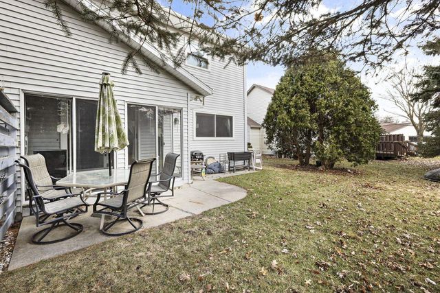 230 White Tail Drive, Sun Prairie, WI 53590