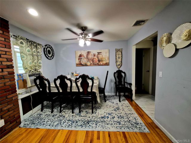 225 E Mineola Avenue, Valley Stream, NY 11580