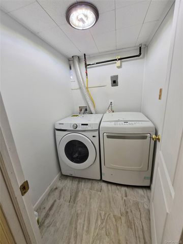 225 E Mineola Avenue, Valley Stream, NY 11580