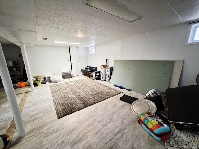 225 E Mineola Avenue, Valley Stream, NY 11580