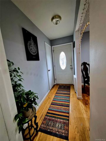 225 E Mineola Avenue, Valley Stream, NY 11580