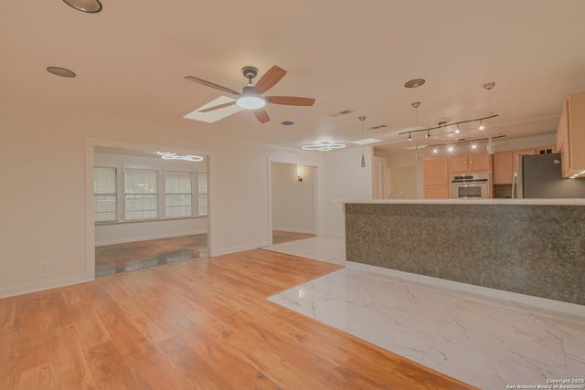 12605 Moss Hollow, Live Oak, TX 78233