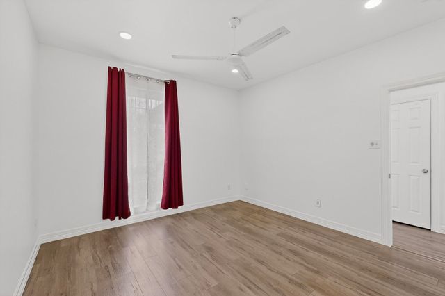 1405 Briar Drive, Bedford, TX 76022