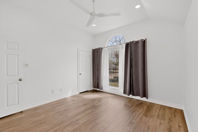 1405 Briar Drive, Bedford, TX 76022