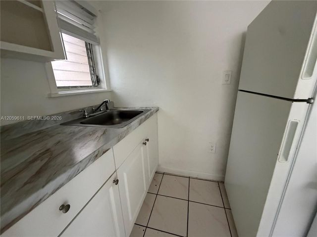 2430 SW 25th Ter 3, Miami, FL 33133