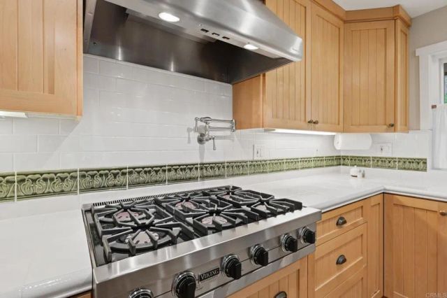 1454 La Plaza Drive, San Marcos, CA 92078