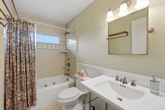 1454 La Plaza Drive, San Marcos, CA 92078