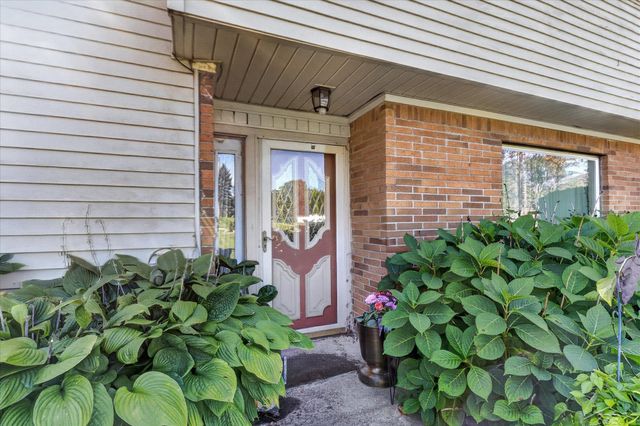 3325 Hampshire Avenue, Flint, MI 48504