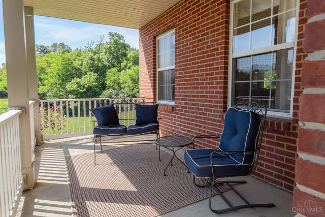 2956 Parkwalk Dr, Green Twp, OH 45239