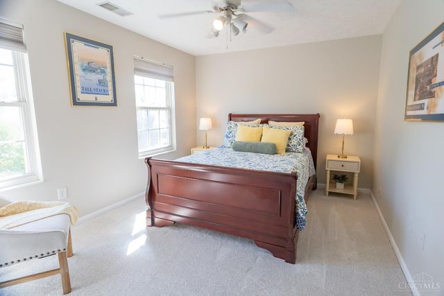 2956 Parkwalk Dr, Green Twp, OH 45239