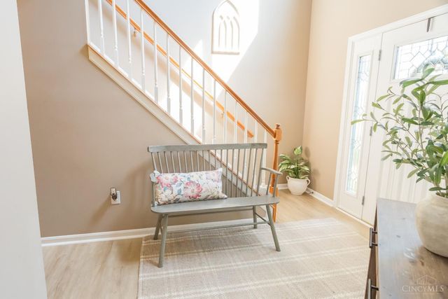 2956 Parkwalk Dr, Green Twp, OH 45239