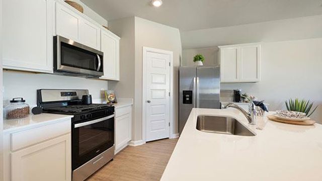 6104 Blackwood Court, Oklahoma City, OK 73132