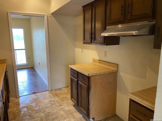 5807 OAK RUN ST, San Antonio, TX 78247