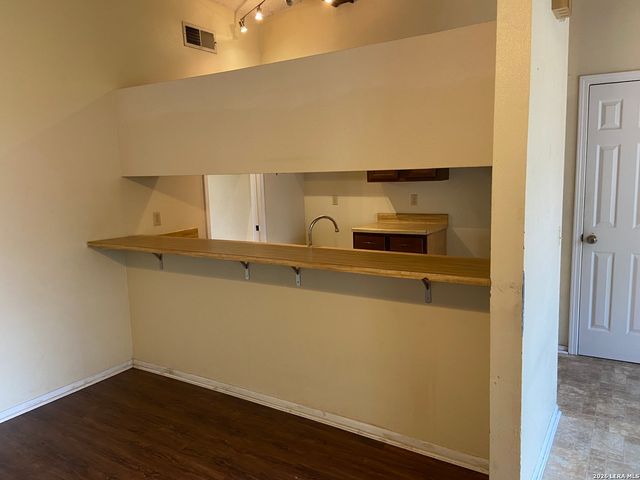 5807 OAK RUN ST, San Antonio, TX 78247