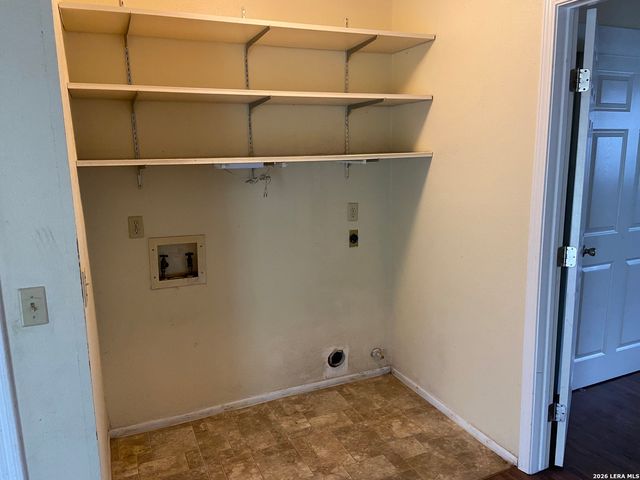 5807 OAK RUN ST, San Antonio, TX 78247