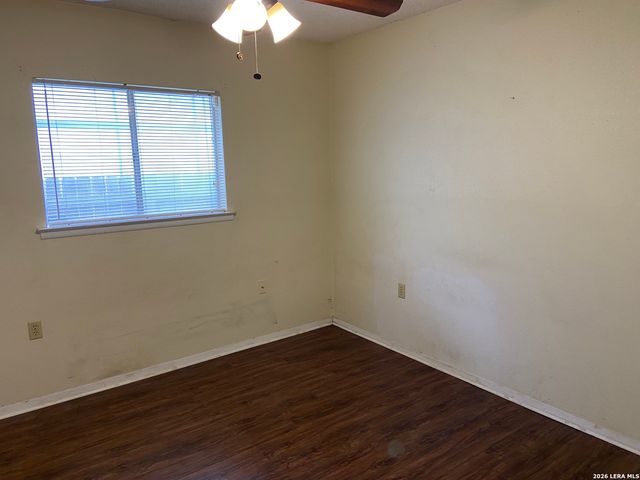 5807 OAK RUN ST, San Antonio, TX 78247