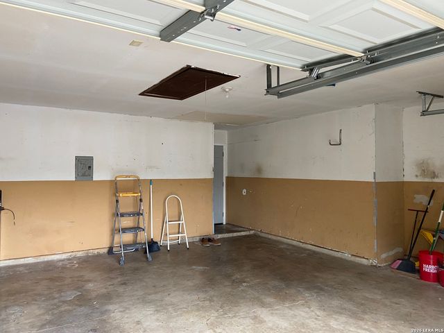 5807 OAK RUN ST, San Antonio, TX 78247