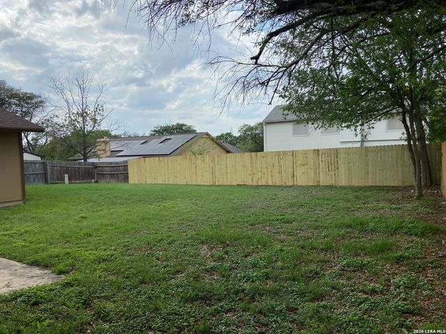 5807 OAK RUN ST, San Antonio, TX 78247