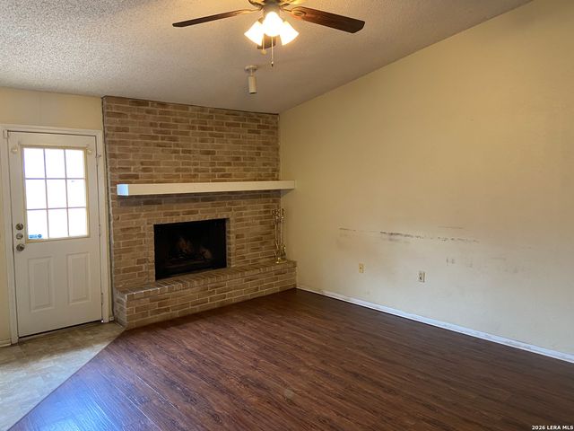 5807 OAK RUN ST, San Antonio, TX 78247