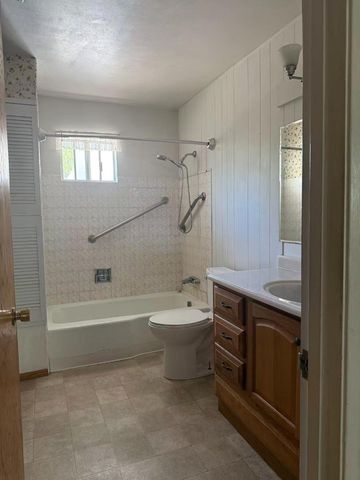 3160 Waverley Street, Palo Alto, CA 94306