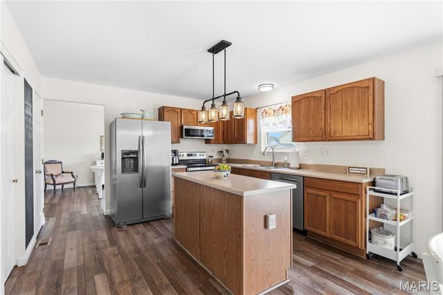 703 Timber Oaks Drive, Wentzville, MO 63385