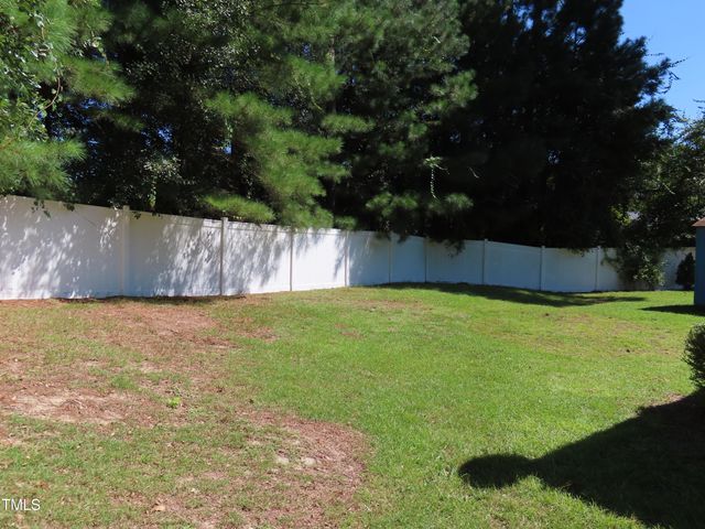 64 N Sussex Drive, Smithfield, NC 27577