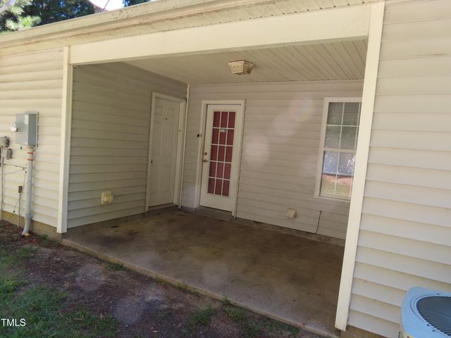 64 N Sussex Drive, Smithfield, NC 27577