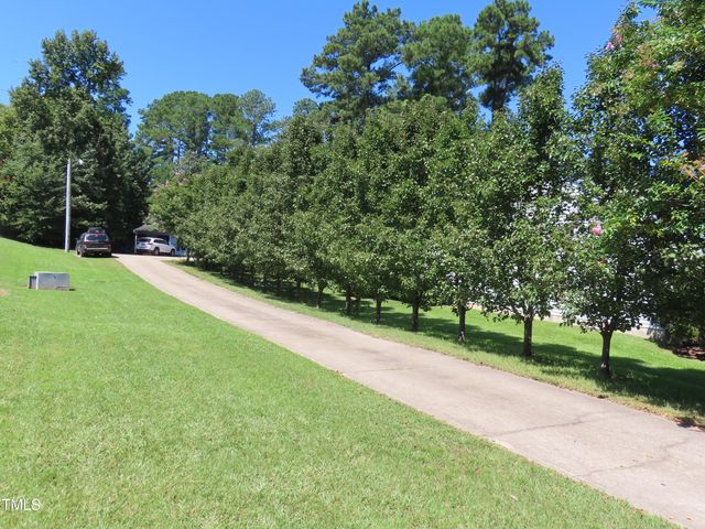 64 N Sussex Drive, Smithfield, NC 27577