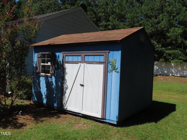 64 N Sussex Drive, Smithfield, NC 27577