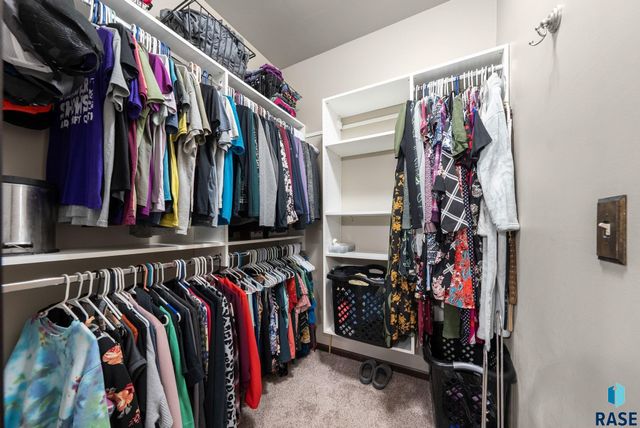 6341 S Badlands Ct Court, Sioux Falls, SD 57108