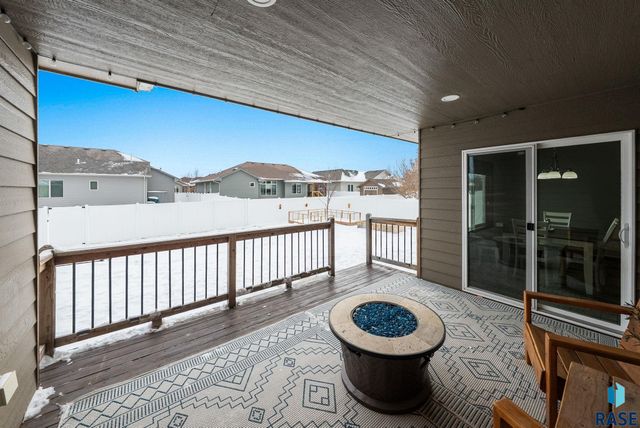 6341 S Badlands Ct Court, Sioux Falls, SD 57108