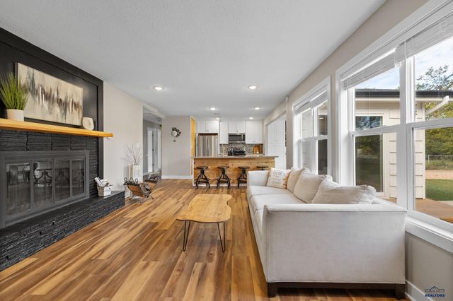 2734 EDEN LN, Rapid City, SD 57703