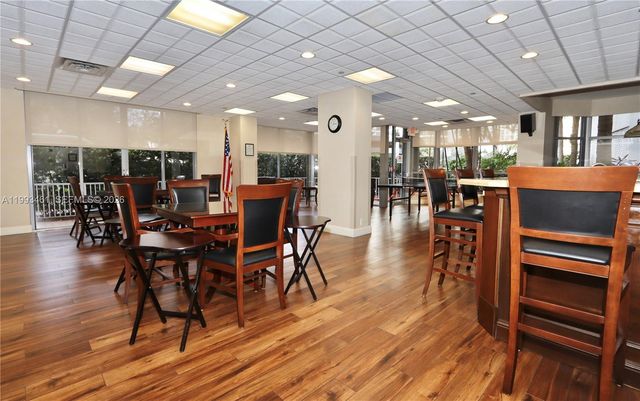 3530 Mystic Pointe Dr 2915, Aventura, FL 33180