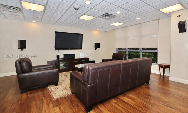 3530 Mystic Pointe Dr 2915, Aventura, FL 33180