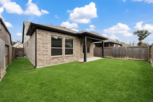 7330 Lake Arrowhead Lane, Porter, TX 77365