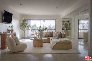 4829 Whitsett Avenue 301, Valley Village, CA 91607