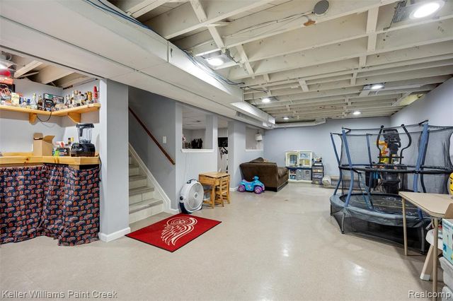 5153 Busch Avenue, Warren, MI 48091