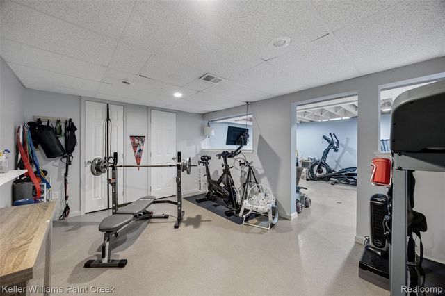 5153 Busch Avenue, Warren, MI 48091