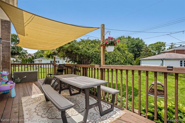 5153 Busch Avenue, Warren, MI 48091