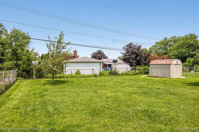 5153 Busch Avenue, Warren, MI 48091