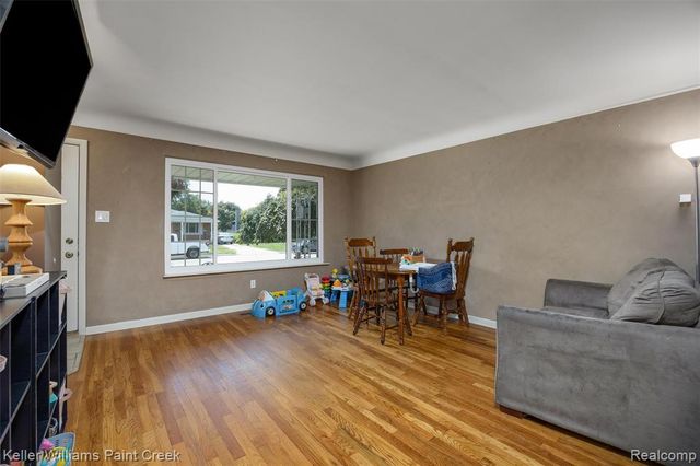 5153 Busch Avenue, Warren, MI 48091