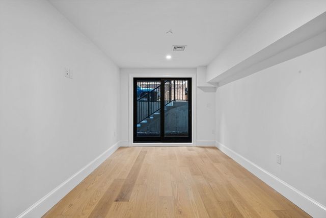 667 Tremont Street 1, Boston, MA 02118