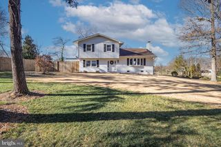 4301 LAUREL RD, Alexandria, VA 22309