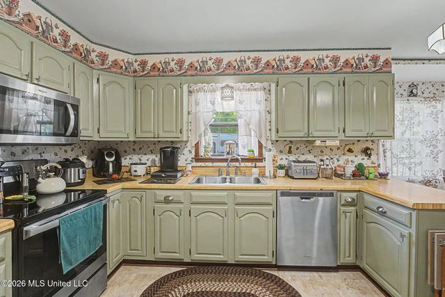 7695 Hummingbird Drive, Olive Branch, MS 38654