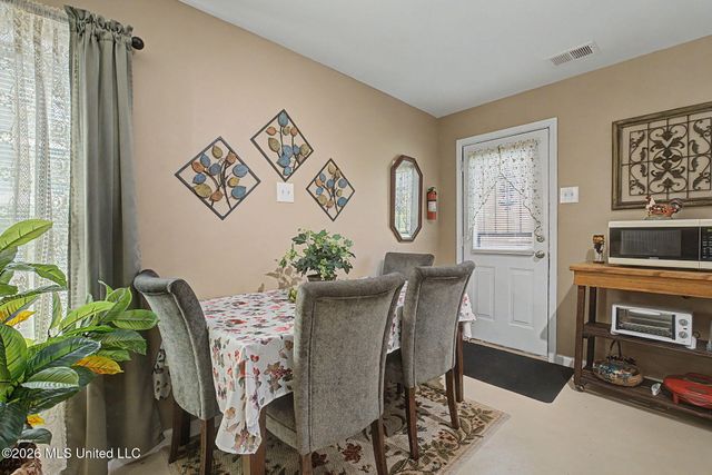 7695 Hummingbird Drive, Olive Branch, MS 38654